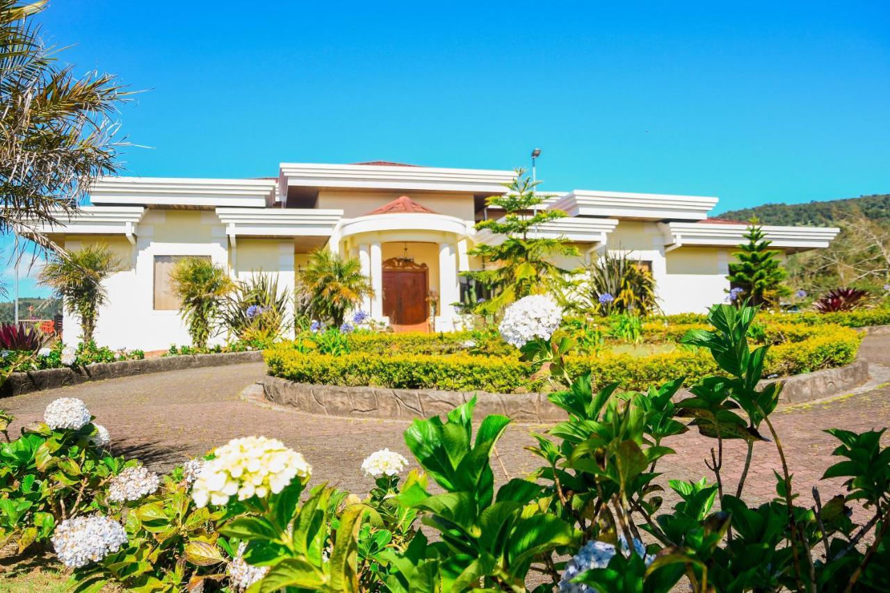 Poas Paradise Bed & Breakfast Poasito Exterior photo