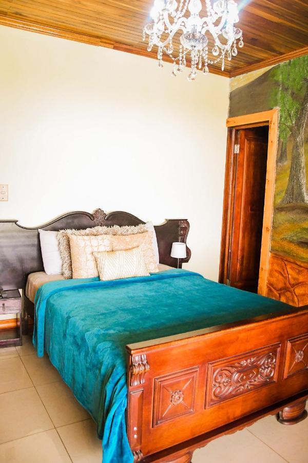 Poas Paradise Bed & Breakfast Poasito Exterior photo