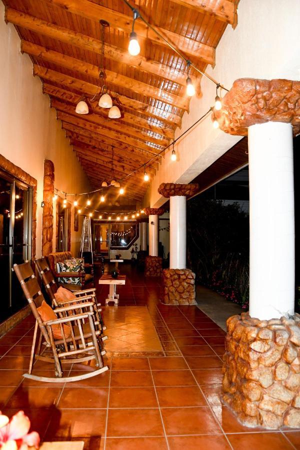 Poas Paradise Bed & Breakfast Poasito Exterior photo